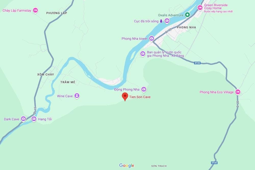 Tien Son Cave is located only a short distance of several dozen meters from Phong Nha Cave